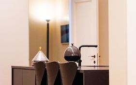 Meh Luxury Apartment City Centre Bari